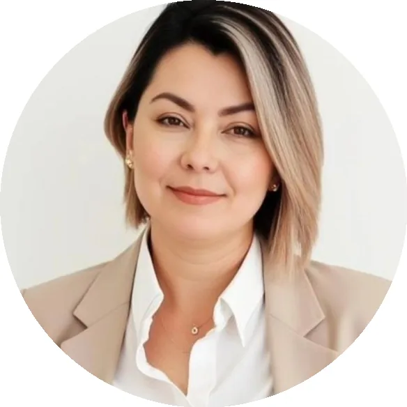 Retrato de la Dra. Evelyn Alvarado, psicóloga infantil